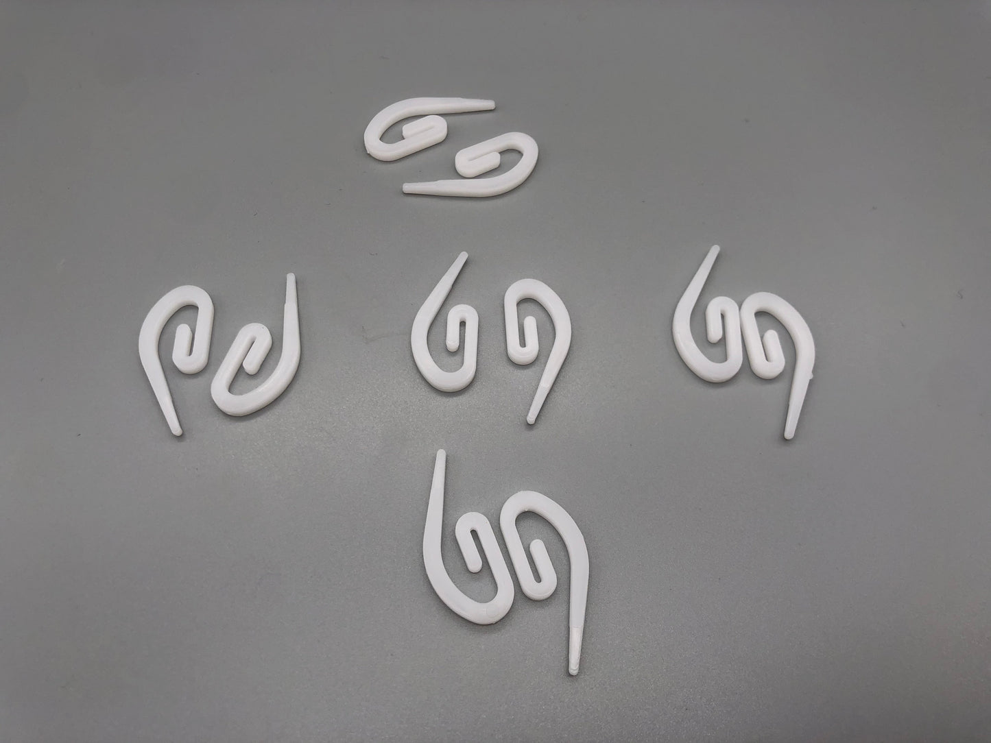 خطاف بلاستيك - كبشاية عدد 1000